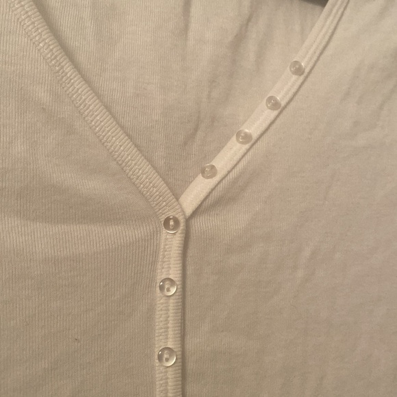 Women’s Perfect Old Navy T-shirt Medium white - Picture 3 of 4